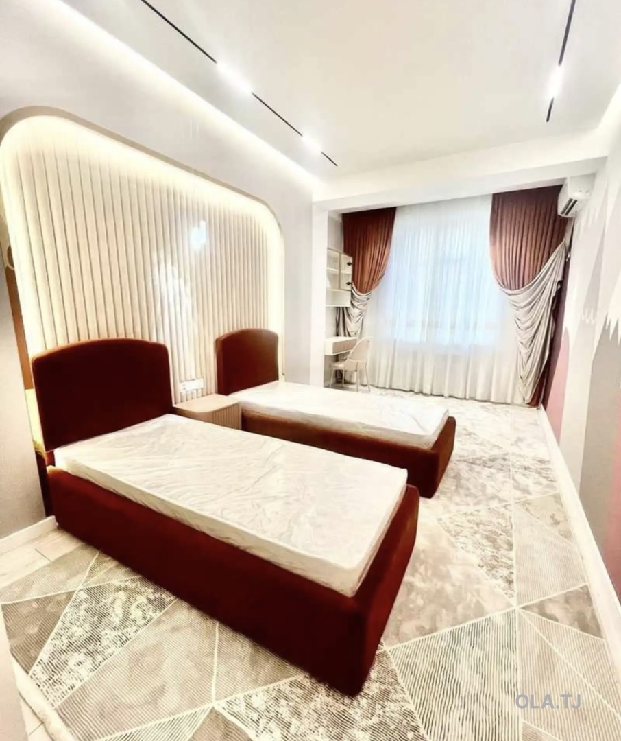 3 комнатная квартира, 4 этаж, 120 м²