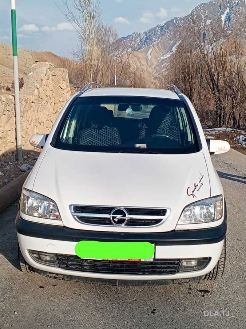 Opel Zafira,  2004