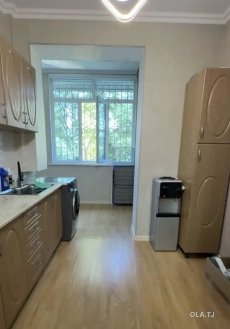 3 комнатная квартира, 3 этаж, 103 м²
