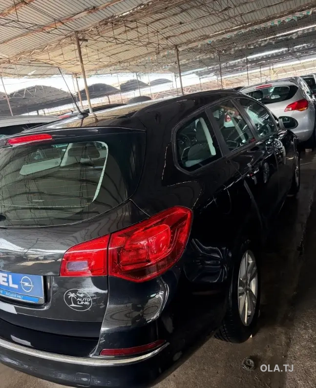 Opel Astra J,  2015