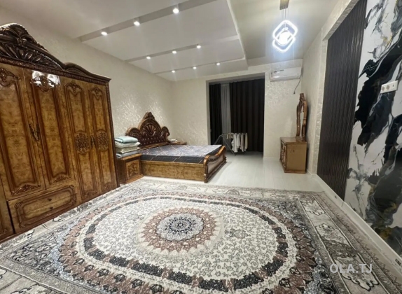 2 комнатная квартира, 8 этаж, 130 м²