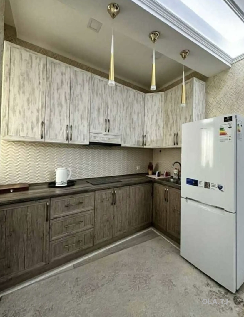 3 комнатная квартира, 14 этаж, 45 м²