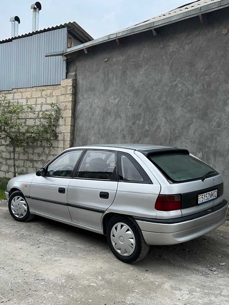 Opel Astra F,  1991