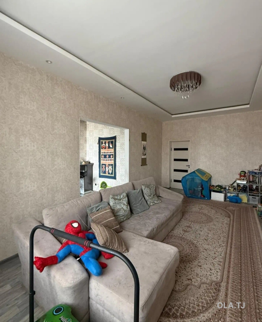 4 комнатная квартира, 9, 137 м²