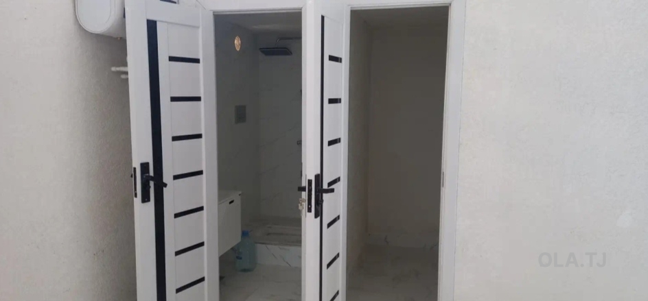 Офис в аренду, В бизнес-центре, 120 м²