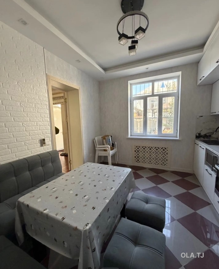Дом (хавли), 7 комнат, 2 эт