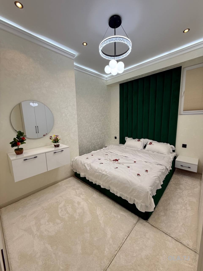4 комнатная квартира, 15, 84 м²