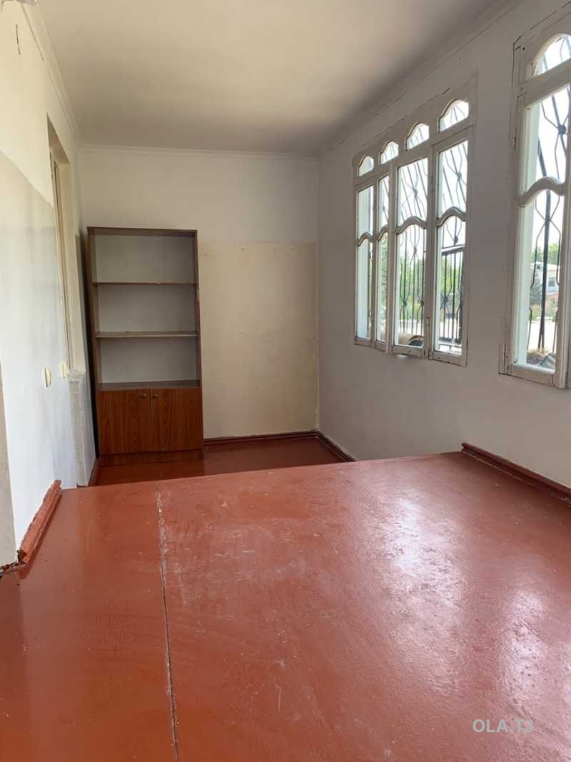 3 комнатная квартира, 1 этаж, 70 м²