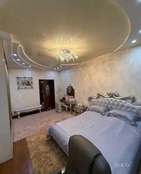 6 комнатная квартира, 1 этаж, 300 м²