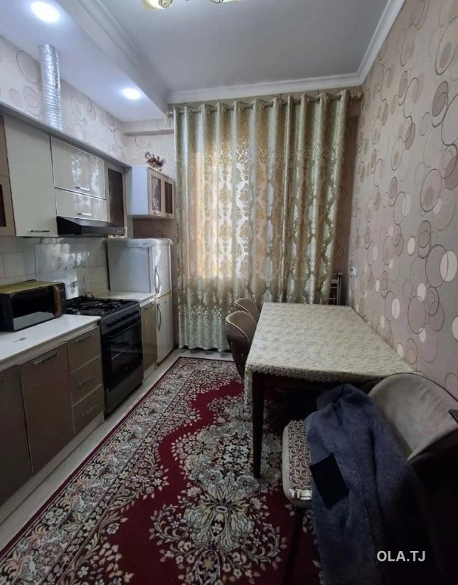 2 комнатная квартира,  этаж,