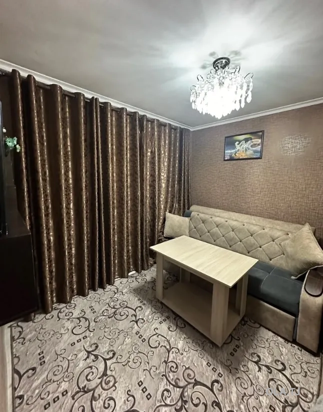 2 комнатная квартира,  этаж,