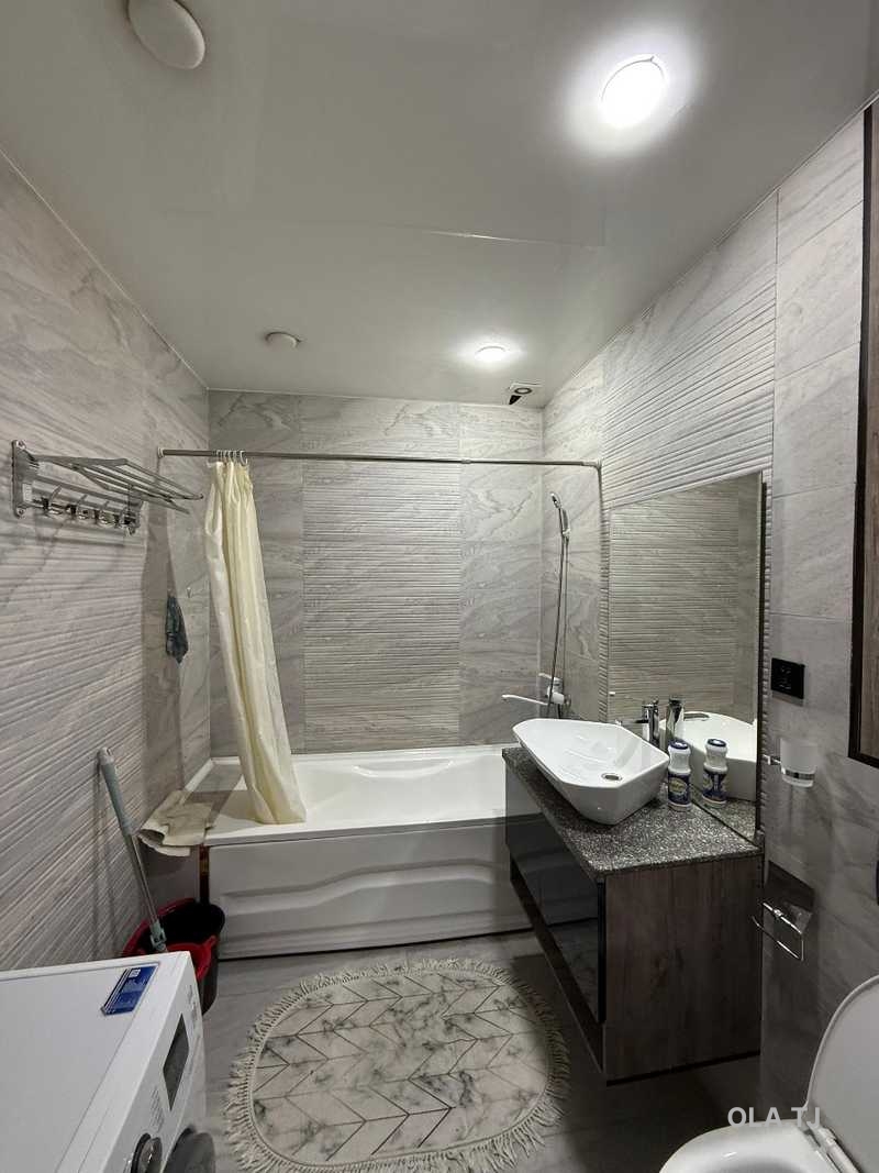 2 комнатная квартира, 12 этаж, 80 м²