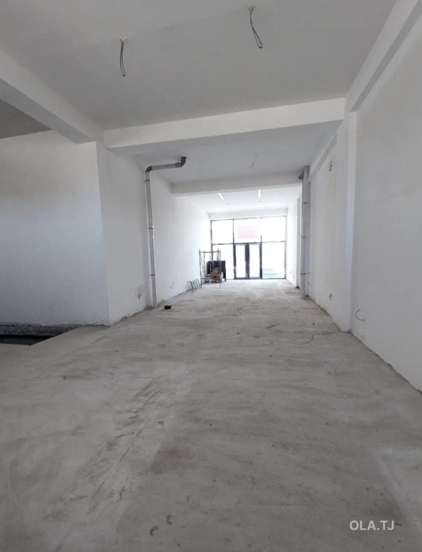 Помещение под магазин / салон, 94м², мелькомбинат