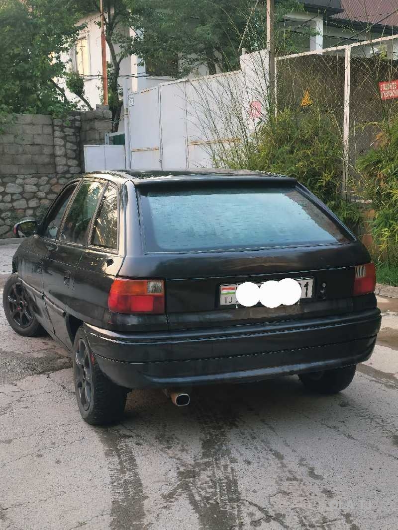 Opel Astra F,  1992
