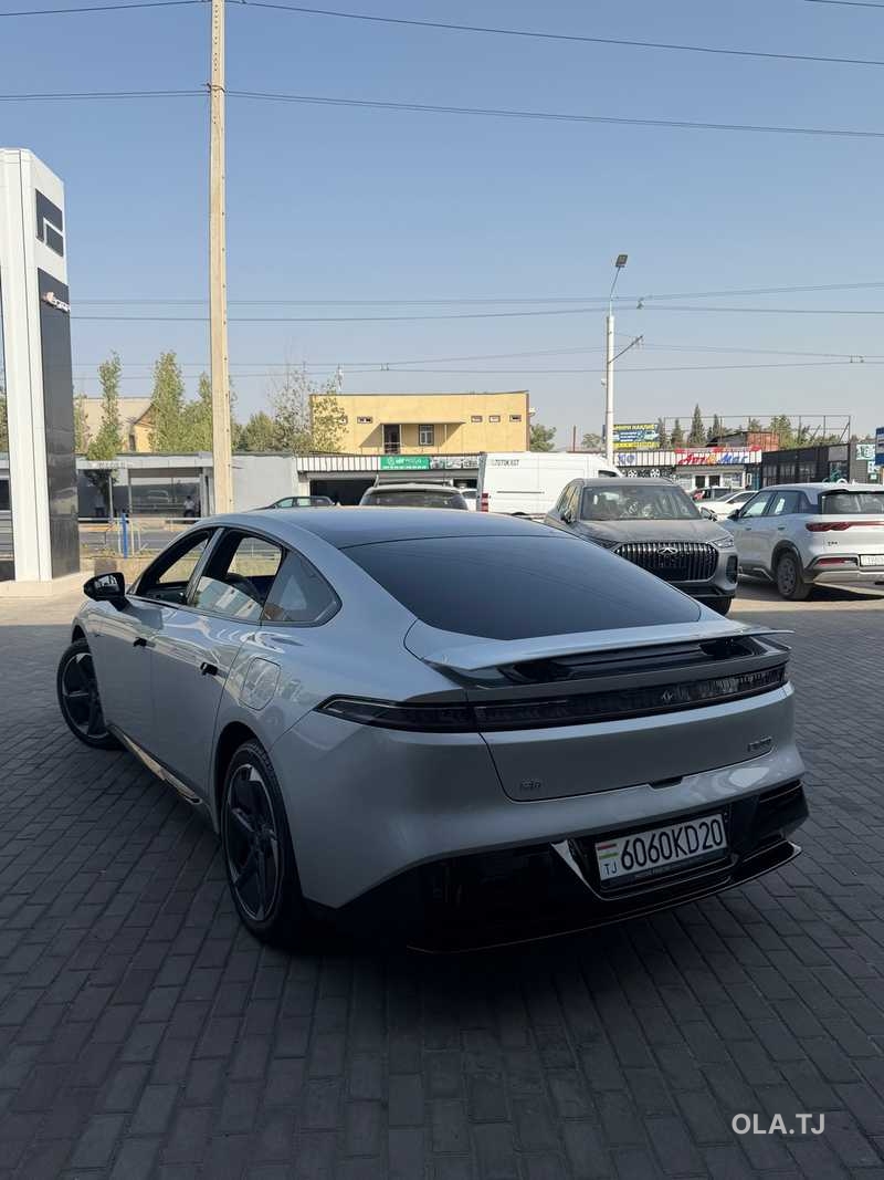 Dongfeng Aeolus E70,  2025