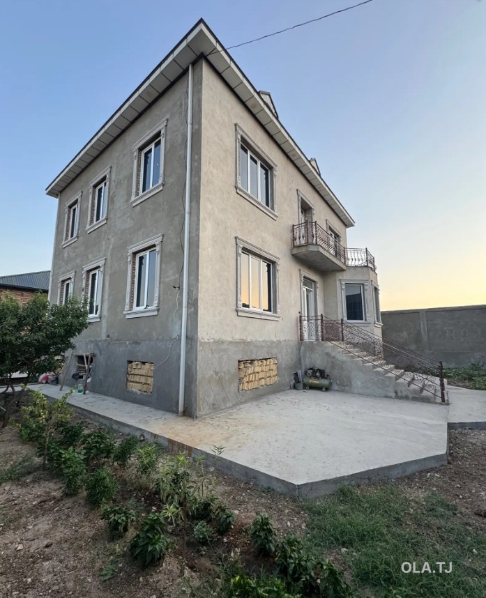Дом (хавли), 8 комнат, 3 эт