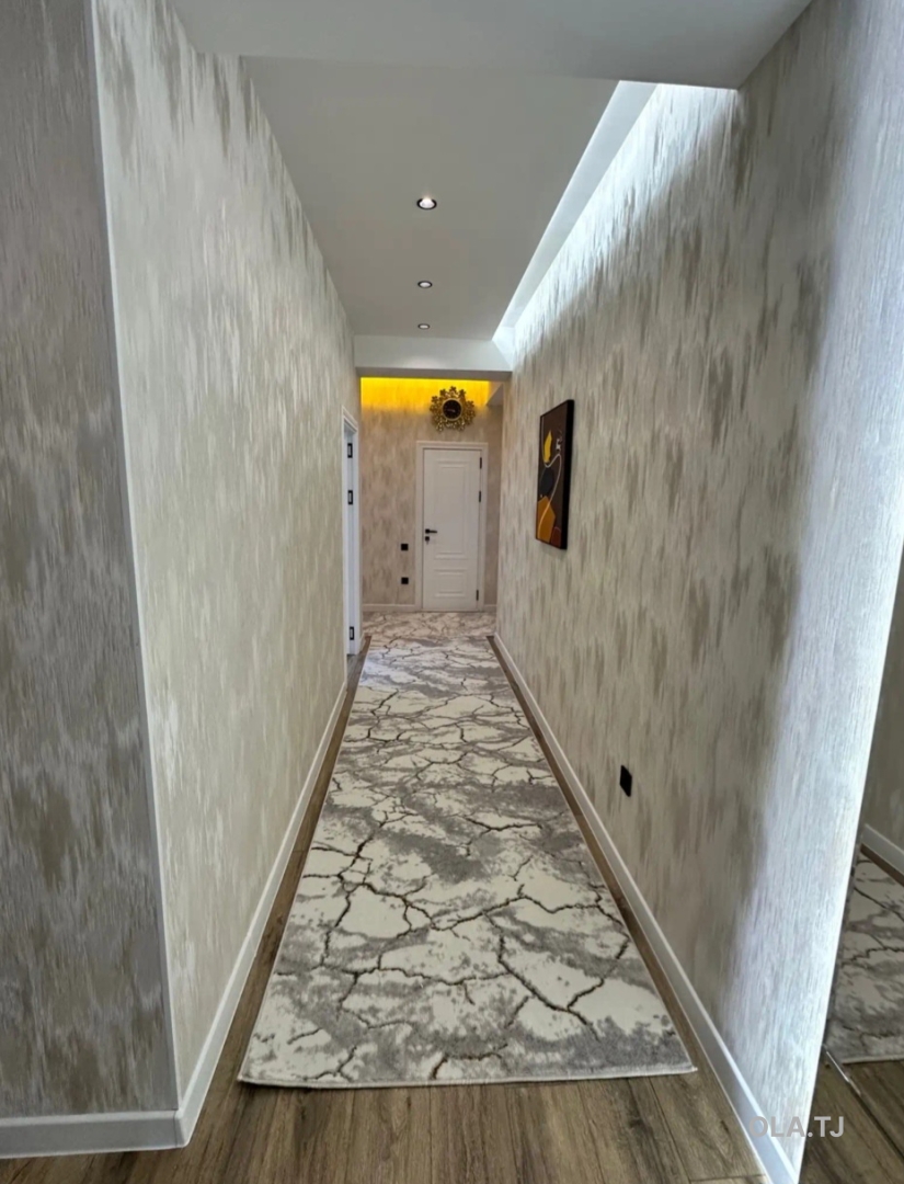 3 комнатная квартира, 8 этаж, 96 м²