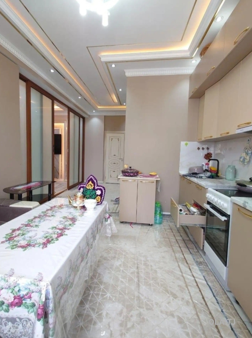 3 комнатная квартира, 5 этаж, 71 м²