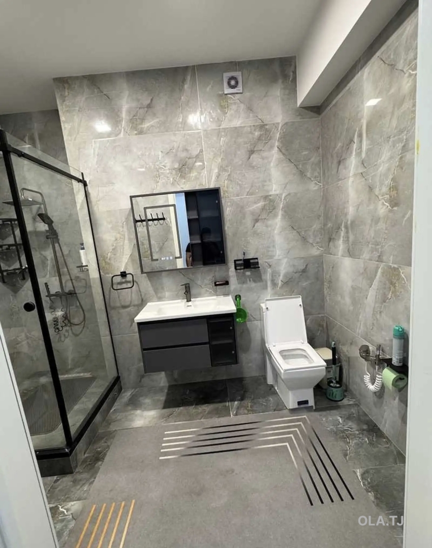 3 комнатная квартира, 18 этаж, 100 м²