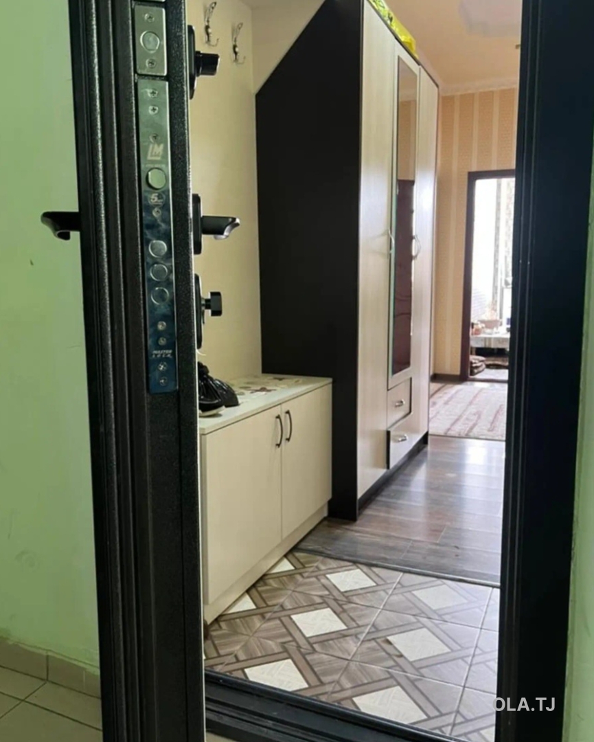 3 комнатная квартира, 9 этаж, 93 м²