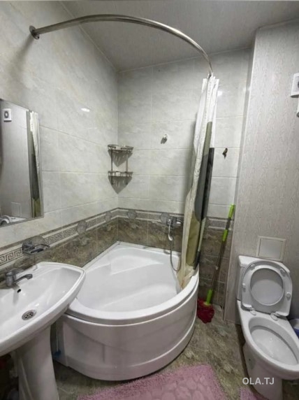 3 комнатная квартира, 1 этаж, 76 м²