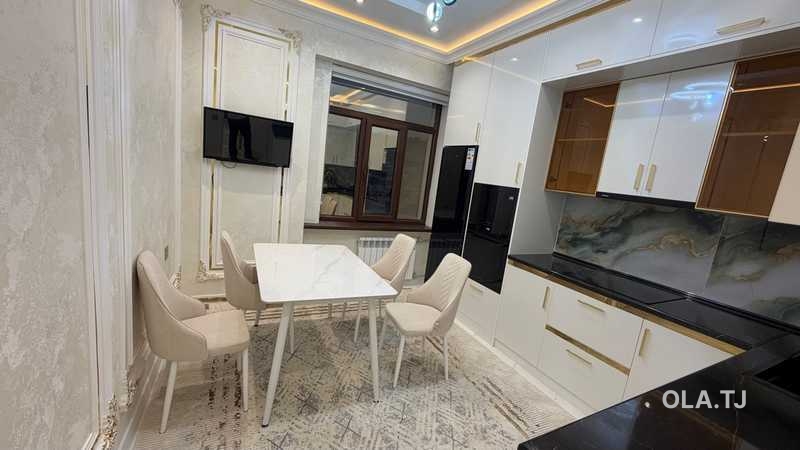 3 комнатная квартира, 7 этаж, 83 м²