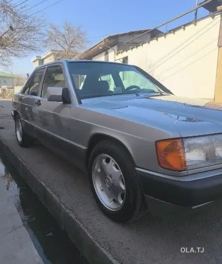 Mercedes-Benz W201,  1991