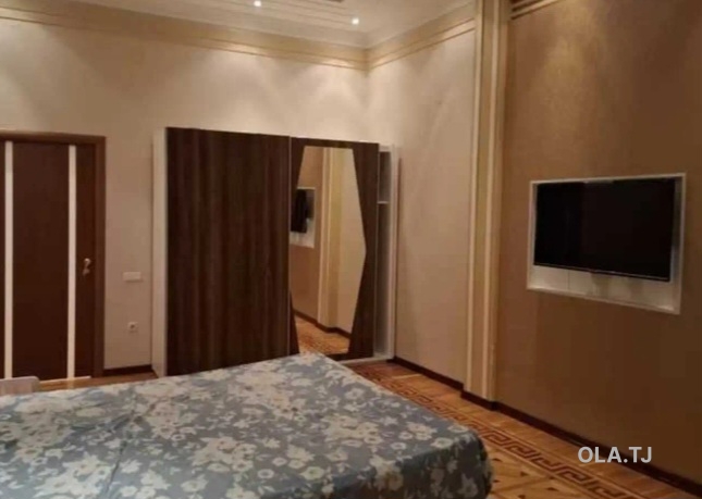 5 комнатная квартира, 5 этаж, 200 м²