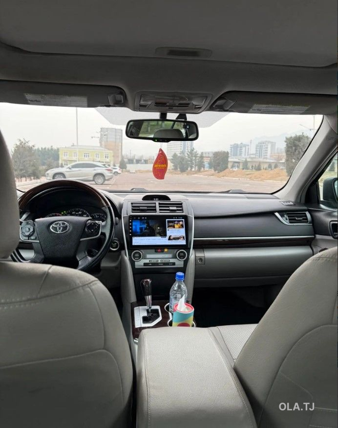 Toyota Camry,  2012
