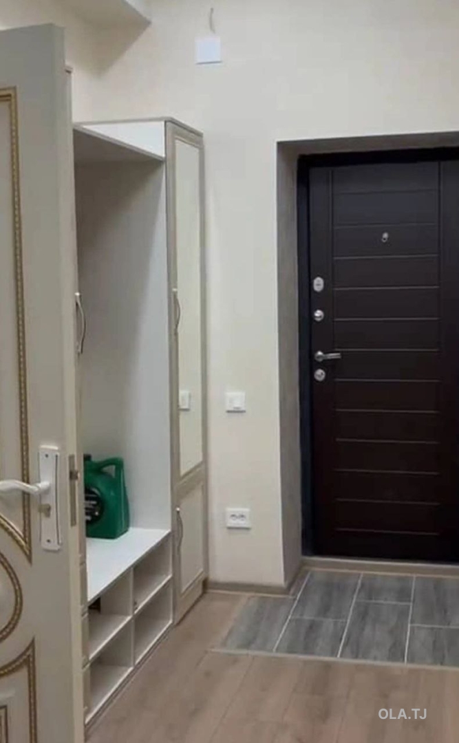 4 комнатная квартира, 4, 115 м²