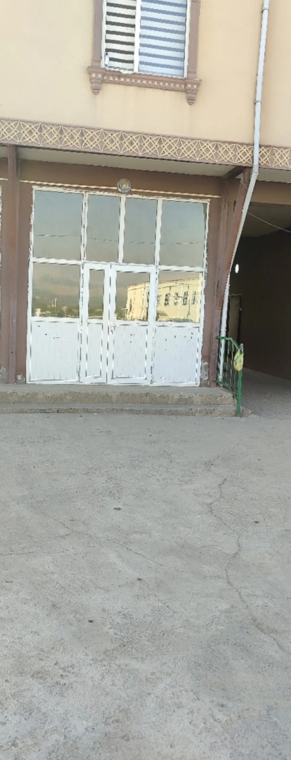Помещение под магазин / салон, 18м², Табрез