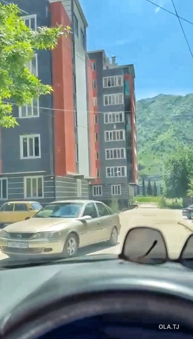 3 комнатная квартира, 8 этаж, 106 м²