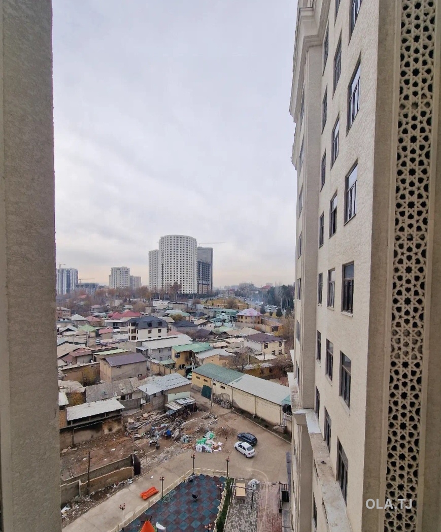 6 комнатная квартира, 8 этаж, 300 м²