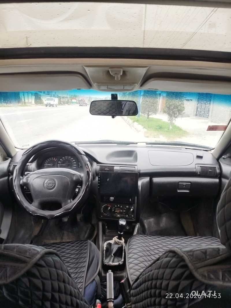 Opel Astra F,  1996