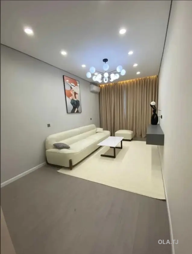 2 комнатная квартира, Цокольный этаж, 55 м²
