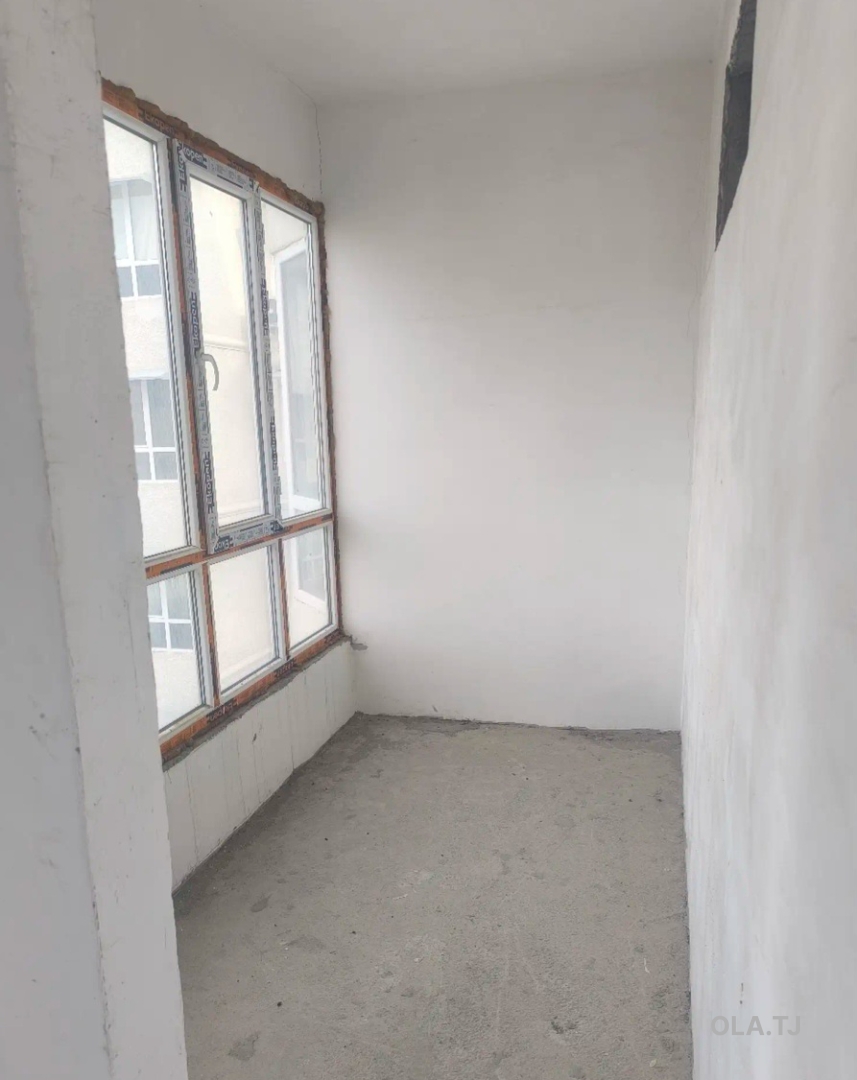 4 комнатная квартира, 3, 124 м²