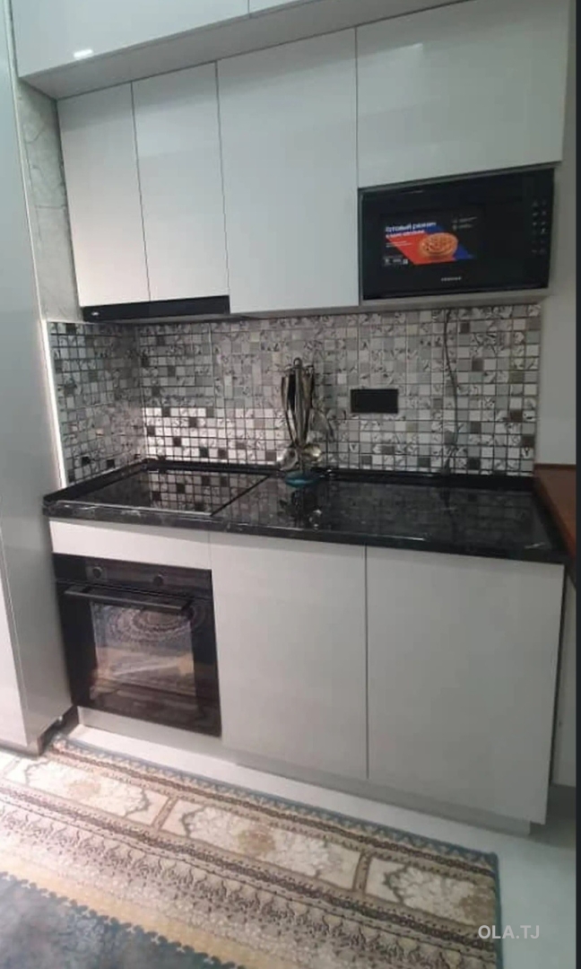 4 комнатная квартира, 8, 103 м²