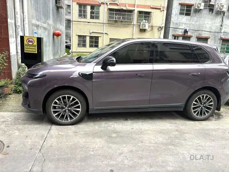 Leapmotor B10,  2025