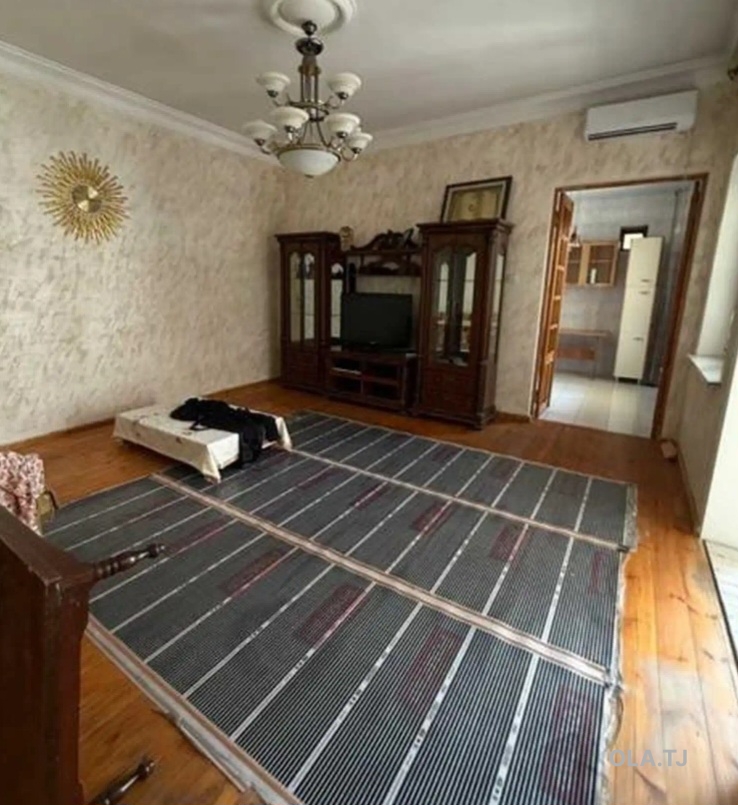6 комнатная квартира, 1 этаж, 300 м²
