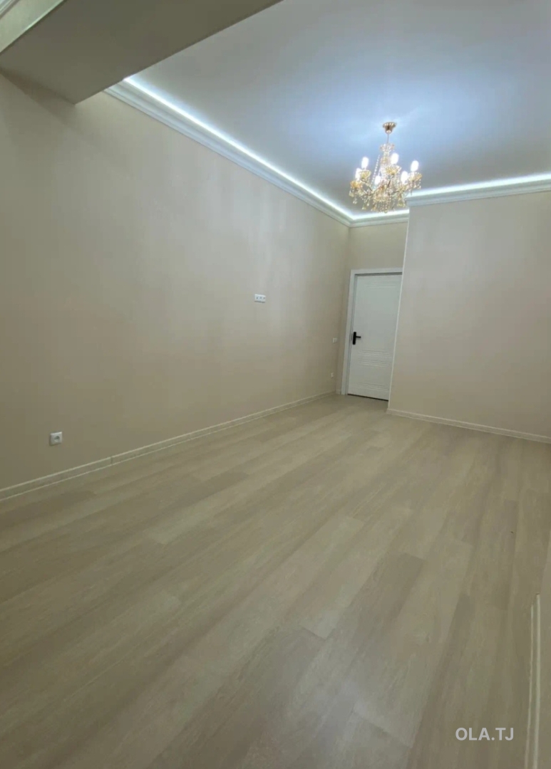 4 комнатная квартира, 9, 130 м²