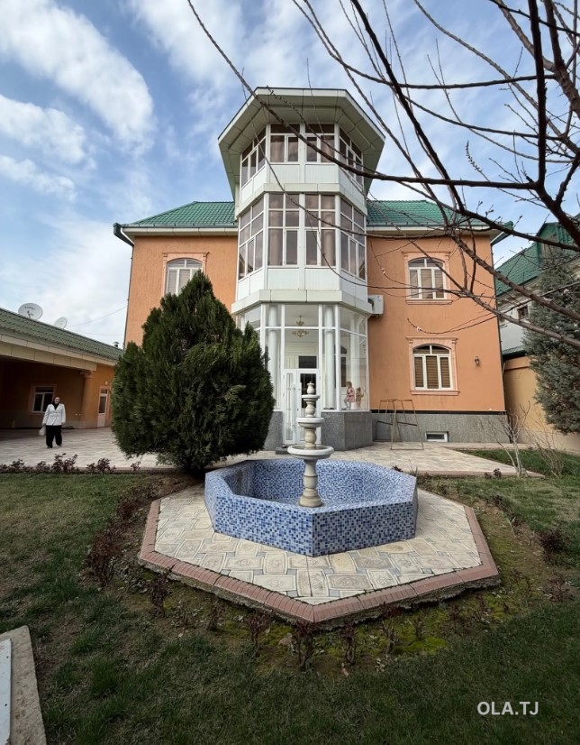 Дом (хавли), 7 комнат, 3 эт
