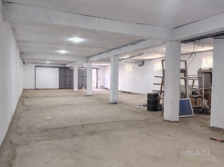 Офис в аренду, В бизнес-центре, 300 м²