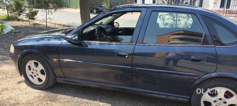 Opel Vectra B,  2000