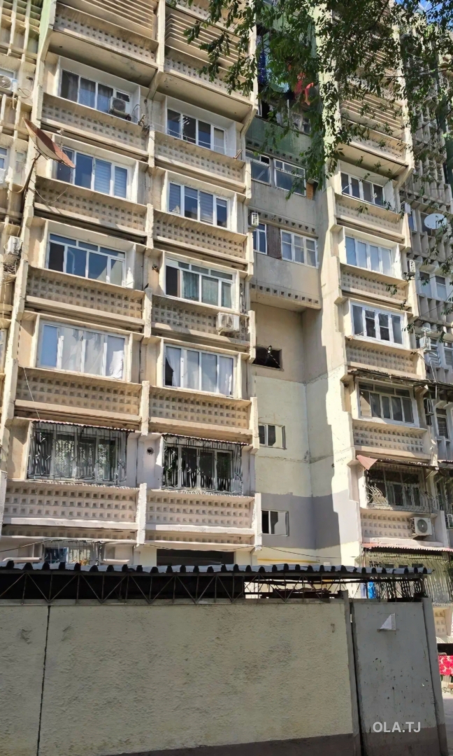 4 комнатная квартира, 2, 156 м²