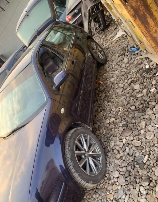 Volkswagen Golf,  2001