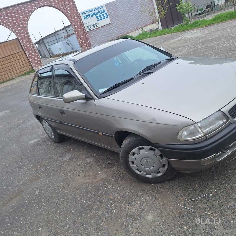 Opel Astra F,  1996
