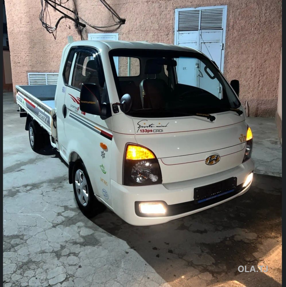 Бортовой автомобиль Hyundai Porter 2,2015