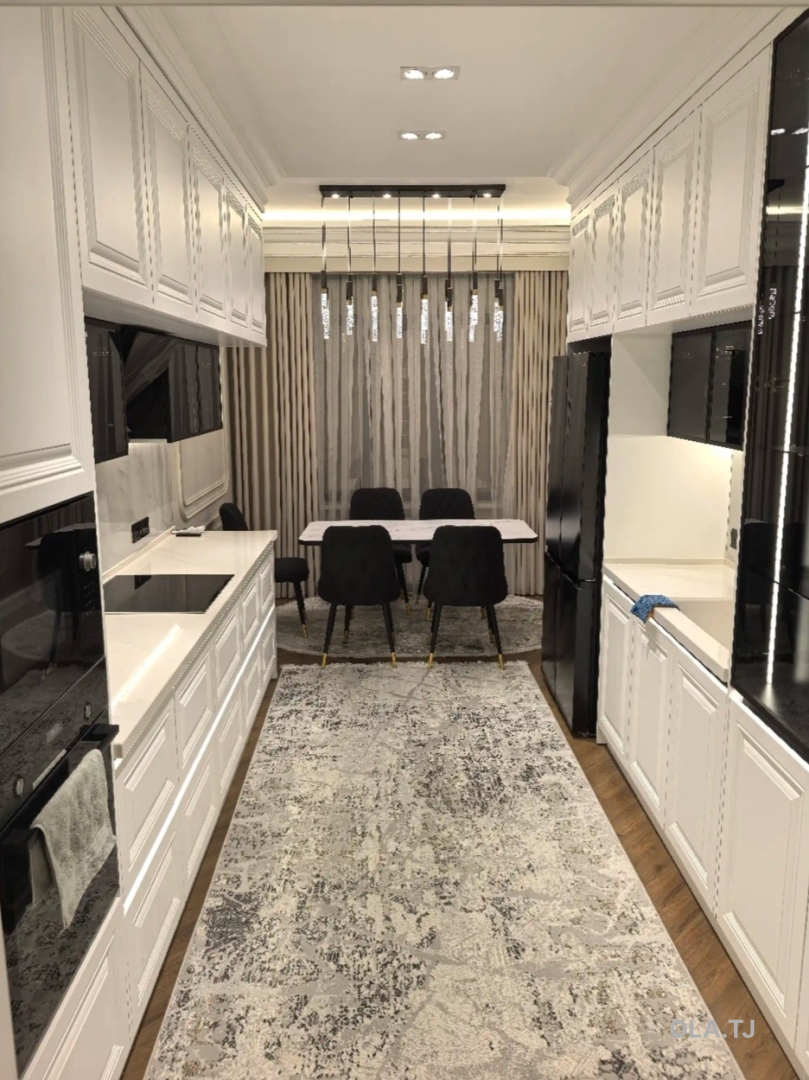 3 комнатная квартира, 3 этаж, 123 м²