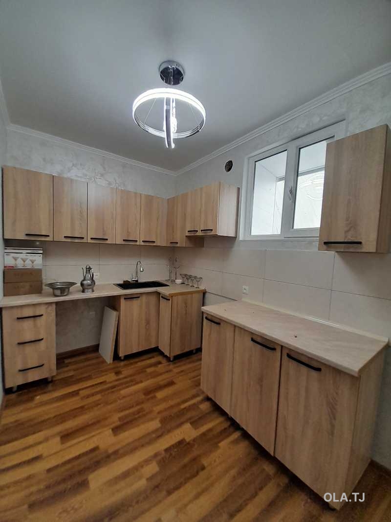 3 комнатная квартира, 2 этаж, 110 м²