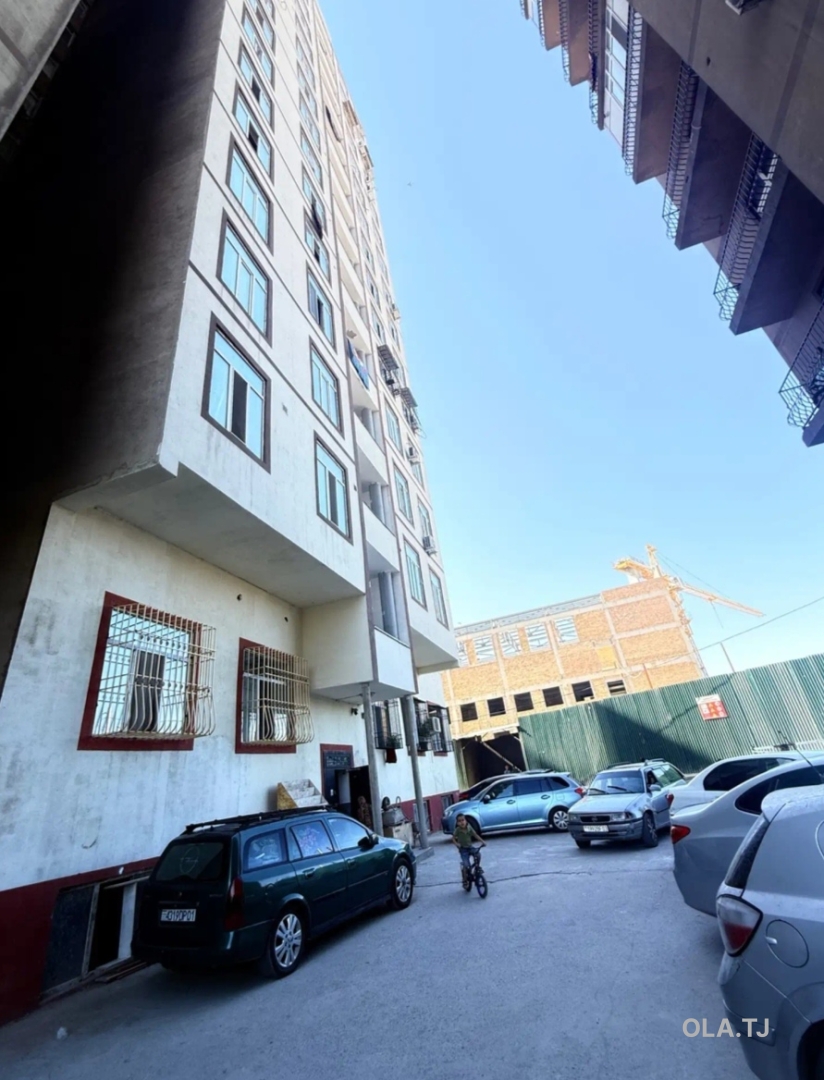 1 комнатная квартира, Цокольный этаж, 48 м²